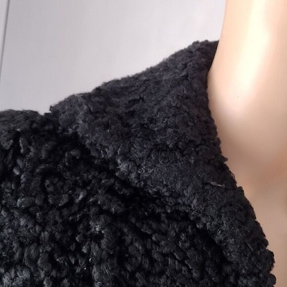Women's Faux Black Lamb Fur, Broad Shoulder Cropped Winter Coat -Size Small? - Picture 5 of 14